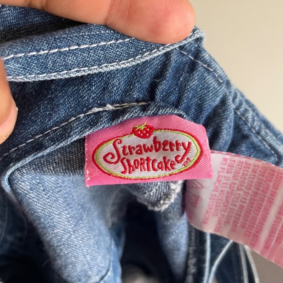 Vintage Strawberry Shortcake Dress 24M Denim Overall Rare Girls Sweet Berry Wear - Picture 9 of 11